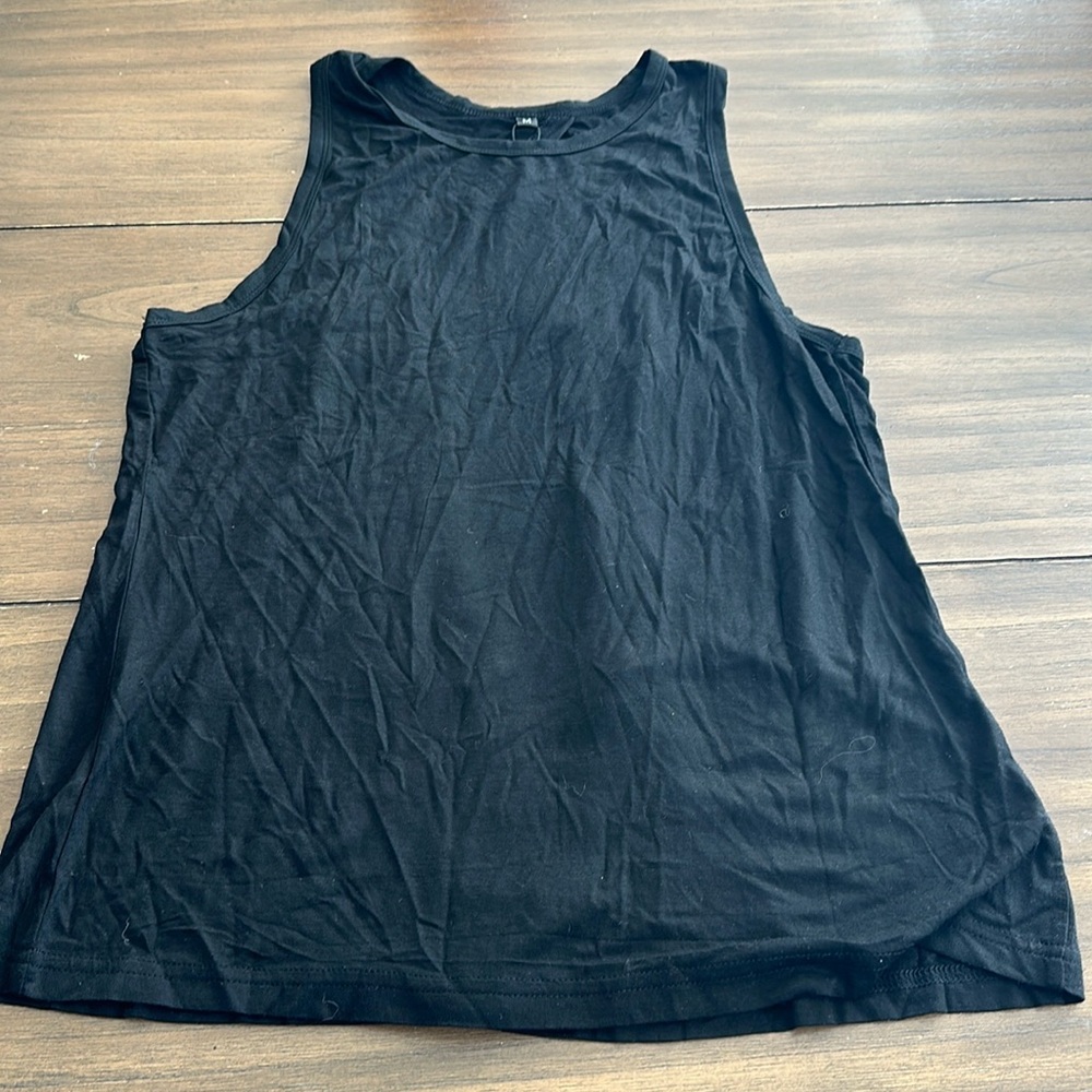 New Bestisum workout top medium*